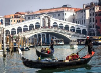 most Rialto v Benátkach